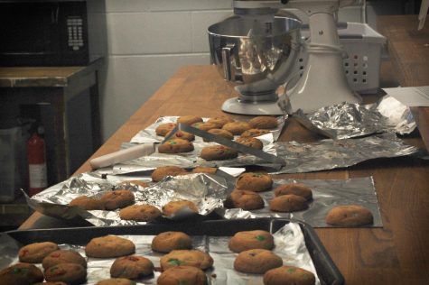 Leo Club worked hard all day to make cookies for all the teachers and first responders in the Alder community. https://thepioneerpress.org/staff_profile/emma-van-winkle/