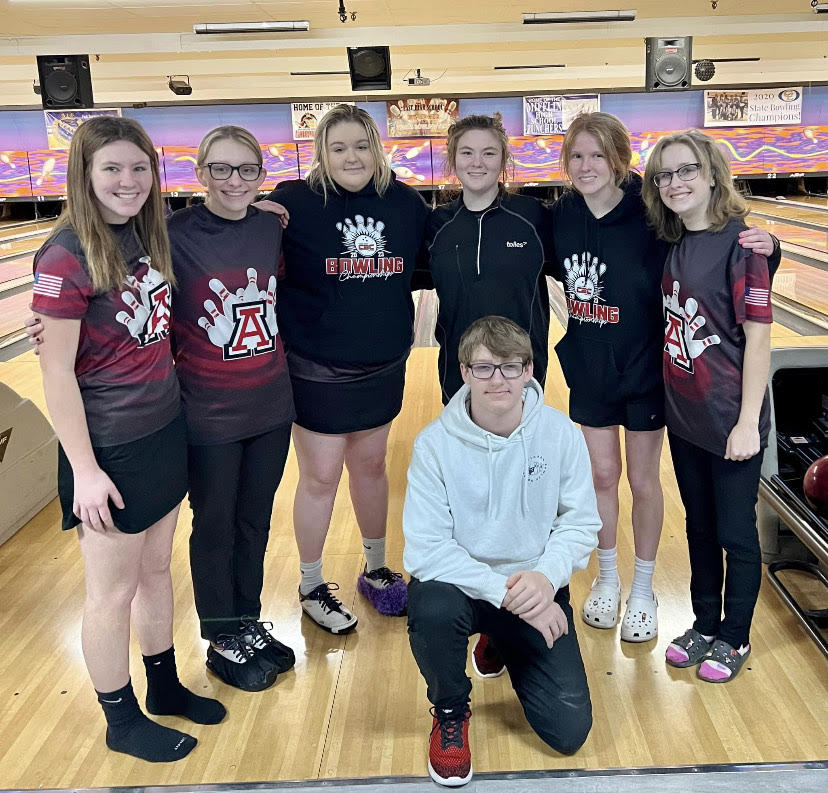 It+was+a+good+weekend+for+the+girls+bowling+team+and+Drew+Damron%2C+who+advanced+to+the+state+tournament.