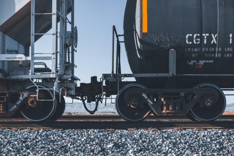 The connection between two train cars
