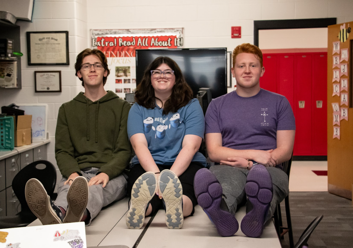 Journalism seniors in the JLab (Journalism Lab). 

Photo by Taegan Whitaker 