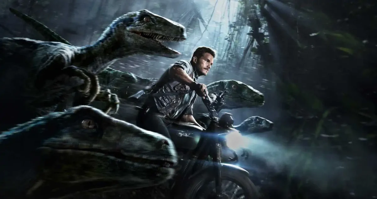 Owen riding with his raptors. 
( Digital-News.it )